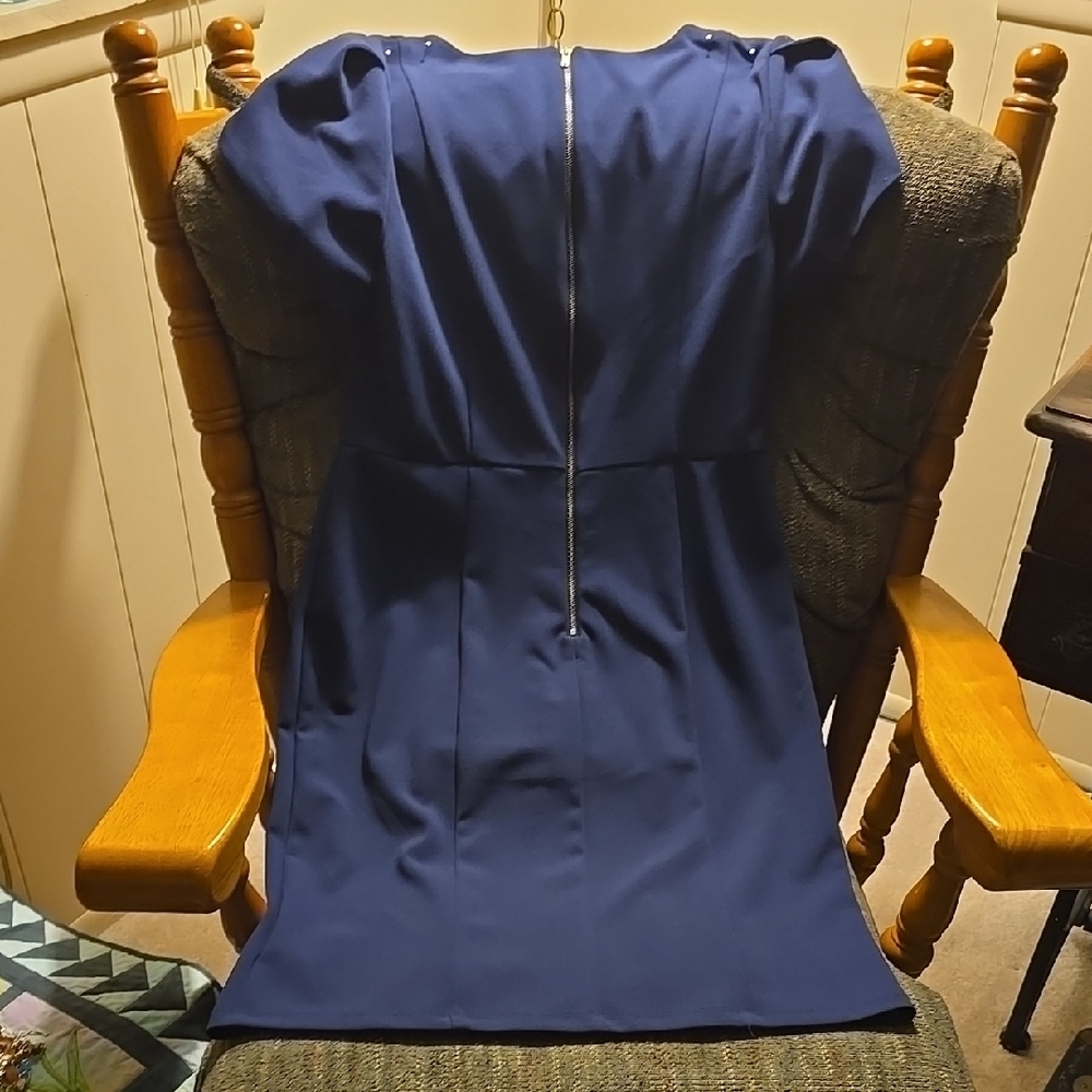 Elegant Blue Dress - Picture 9 of 9